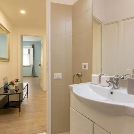 Domus Gianicolo 2b Apartament *